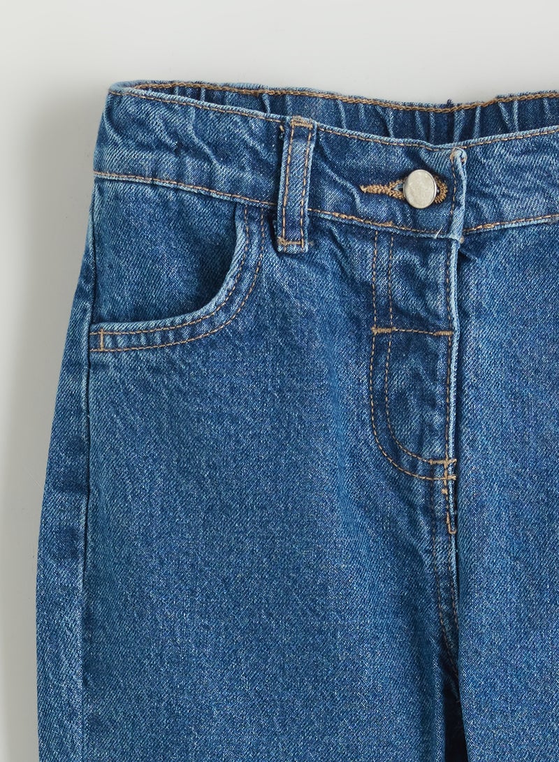 ال سي وايكيكي بنطلون جينز بناتي قصة موم فيت - Image 2